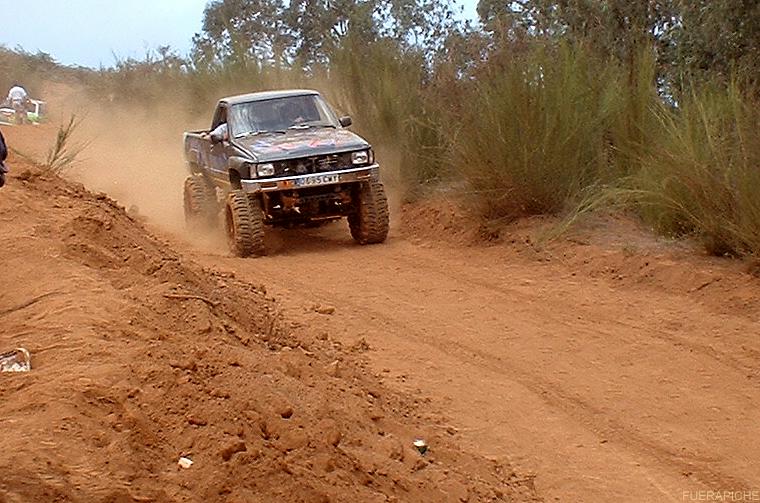 hilux trial 4x4